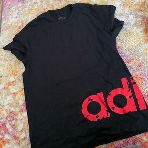 ADIDAS t-shirt